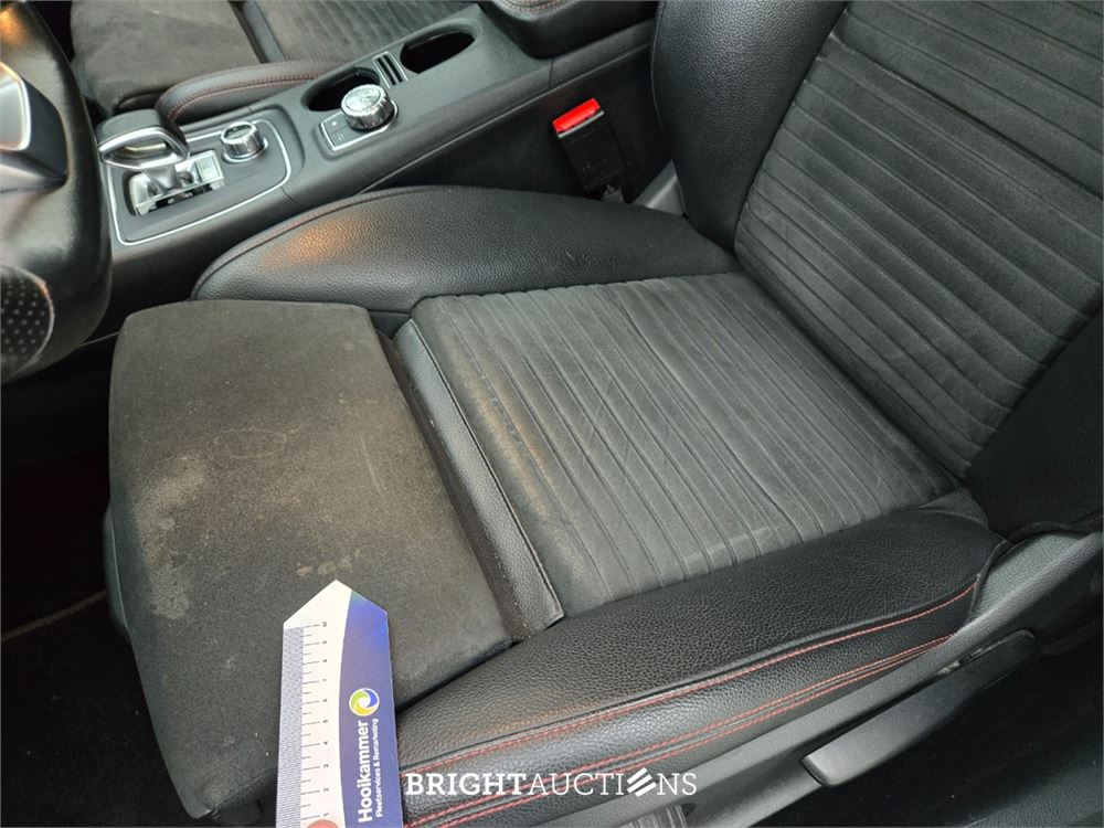 Mercedes-Benz CLA45 AMG 45 Shooting Brake 4MATIC 381pk 2016 CLA-Klasse, K-817-GX