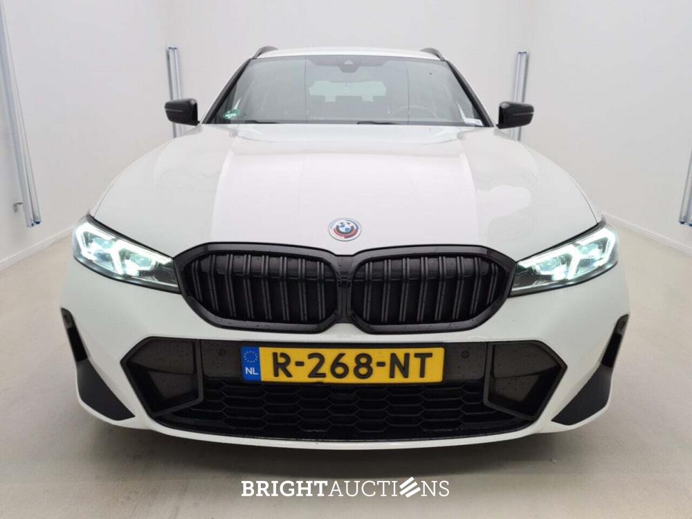 BMW 320e Touring M Sport 272pk 2022 (Origineel-NL) 3-Serie, R-268-NT