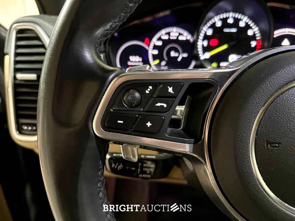 Porsche Cayenne Coupé 3.0 V6 E-Hybrid 462pk 2021 (Origineel-NL + 1e eigenaar), K-327-PV