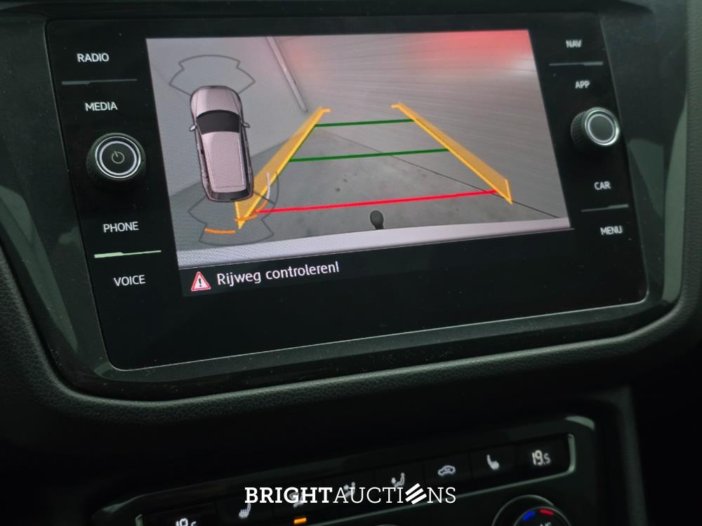 Volkswagen Tiguan ACT Highline Business R 1.5 TSI 150pk 2019 (Origineel-NL), ZB-318-G