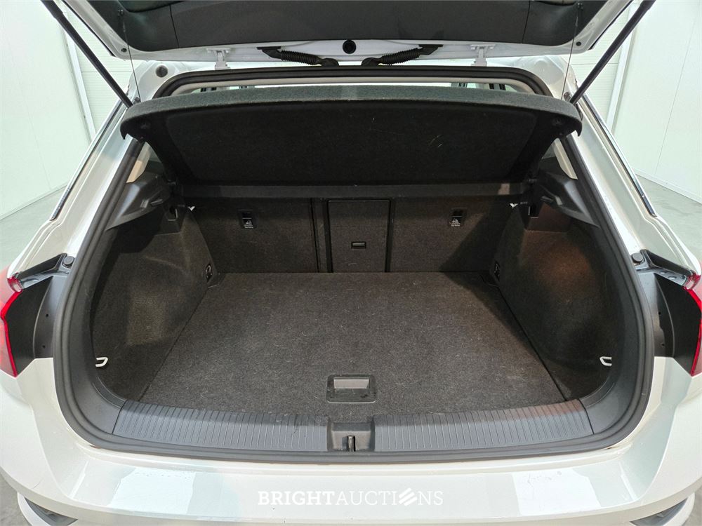 Volkswagen T-Roc Sport 1.5 TSI 150pk 2019 (Origineel-NL), XD-221-X