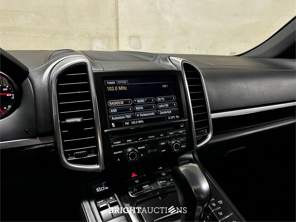 Porsche Cayenne S 4.8 V8 400pk 2011, HFZ-55-K