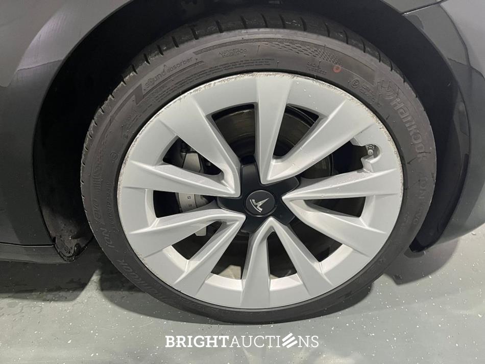 Tesla Model 3 Long Range AMD Ryzen AWD 75 kWh 351pk 2023 (Origineel-NL), T-915-HF