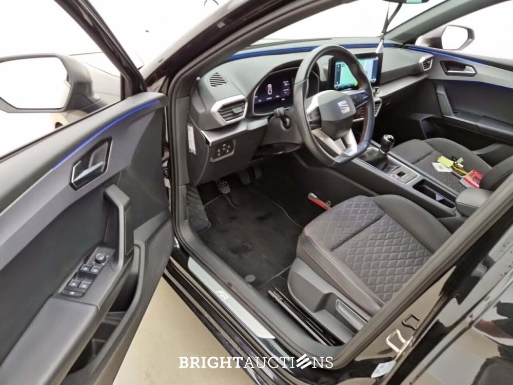 SEAT Leon FR ST Business Intense 1.0 TSI 110pk 2022 (Origineel-NL), R-319-NB