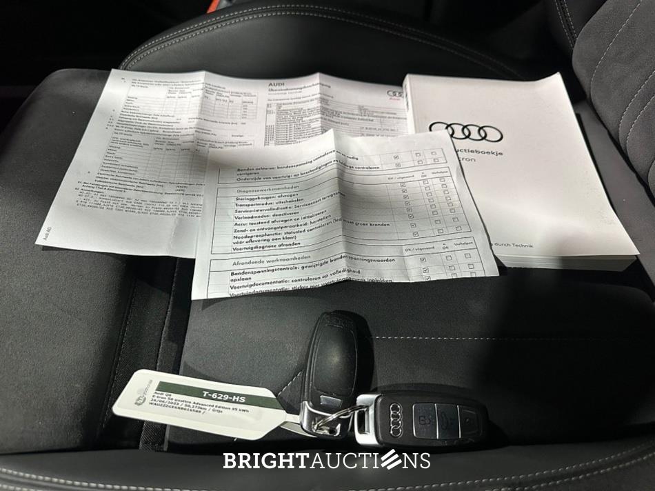 Audi Q8 e-tron 50 quattro Advanced Edition 95 kWh 340pk 2023 (Origineel-NL), T-629-HS