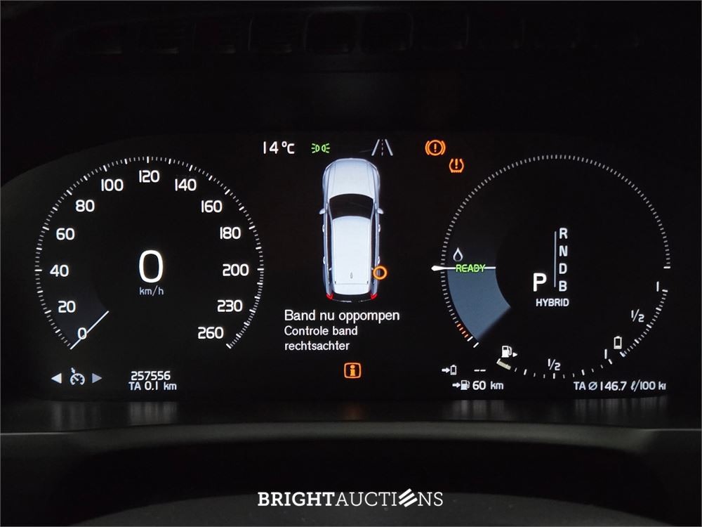 Volvo XC90 T8 Twin Engine R-Design 2.0 AWD 320pk 2016, T-183-RP