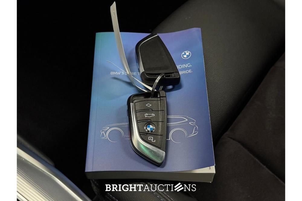 BMW 320e Touring M-Sport 272pk 2023 (Origineel-NL) 3-Serie, S-176-KP