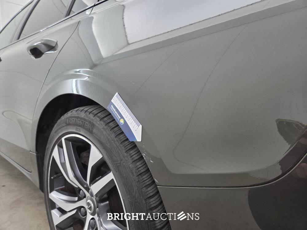 Volvo V60 T6 Recharge R-Design 2.0 AWD 398pk 2022 (Origineel-NL), P-467-DX