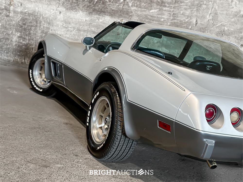 Chevrolet Corvette 5.7 V8 Convertible Two-Tone L-82 ANNIVERSARY EDITION 1 YZ 87 194pk 1978, 15-XXL-9