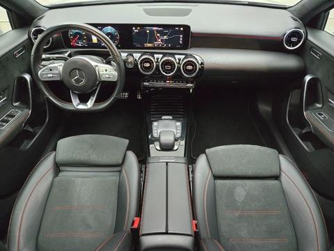 Mercedes-Benz A 180 Business Solution AMG 136pk 2020 (Origineel-NL) A-klasse, H-152-HP