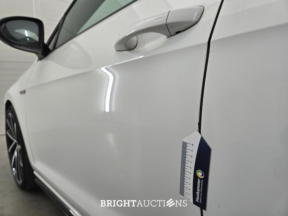 Volkswagen Golf GTI Performance 2.0 TSI 245pk 2017, L-416-LR