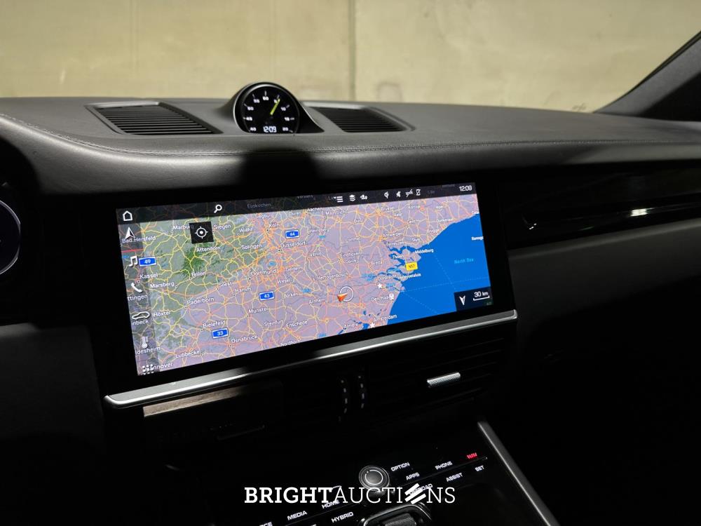 Porsche Cayenne Coupé 3.0 V6 E-Hybrid 462pk 2019 (Origineel-NL), G-145-HL