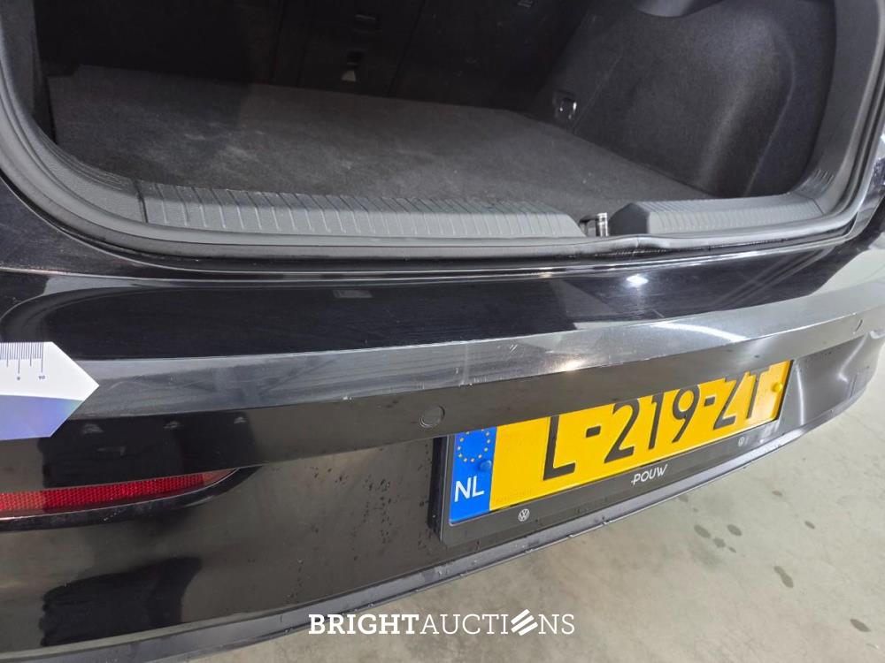 Volkswagen Golf 1.0 eTSI Life 110 pk 2021, L-219-ZT