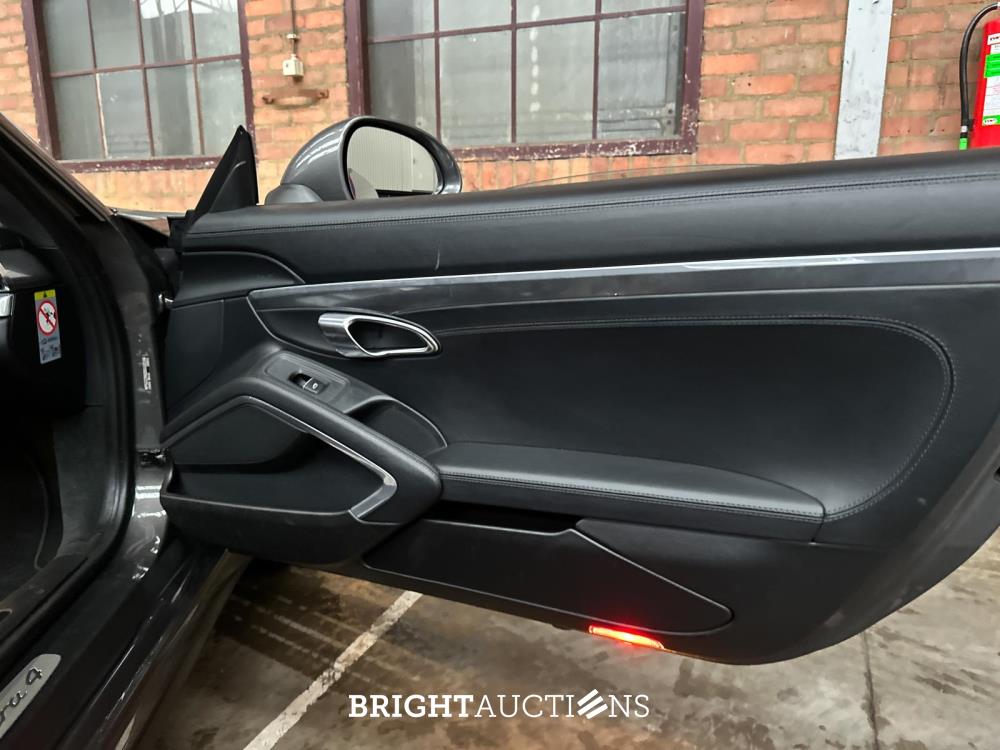 Porsche 911 991 Carrera 4 3.4 V6 Coupe 349pk 2013, JBL-10-N