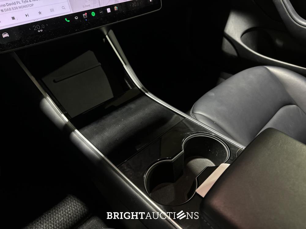 Tesla Model 3 Standard RWD Plus 60 kWh 238pk 2020 (Origineel-NL & 1e Eigenaar), J-584-BF