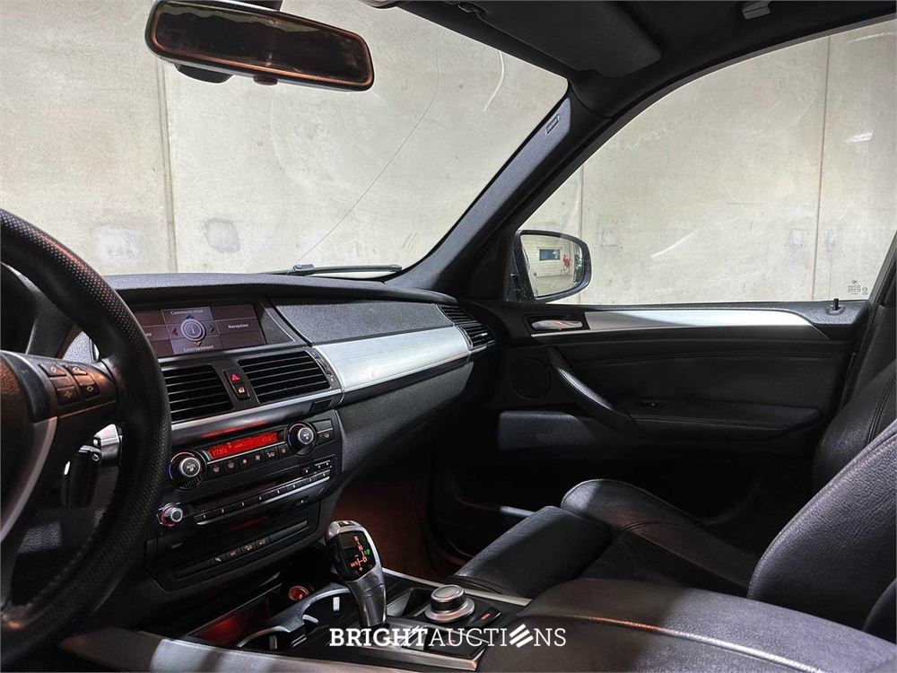 BMW X5 xDrive48i 4.8 V8 E70 355pk 2007, P-834-RB Youngtimer