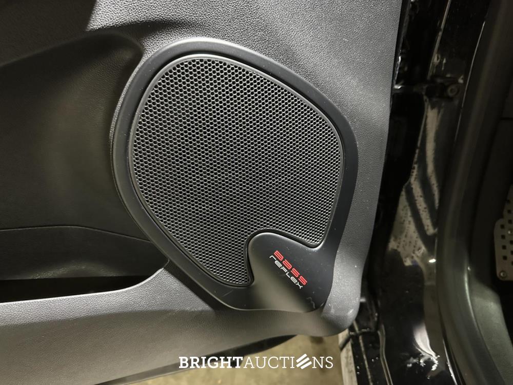 Renault Clio 1.6 R.S. Trophy 220pk 2015, K-787-PD