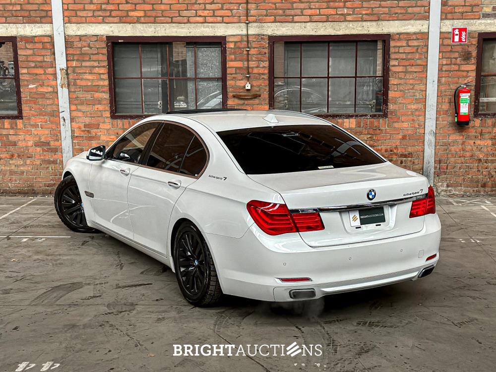 BMW ActiveHybrid7 F04 4.4 V8 465pk 2011 F04 Youngtimer