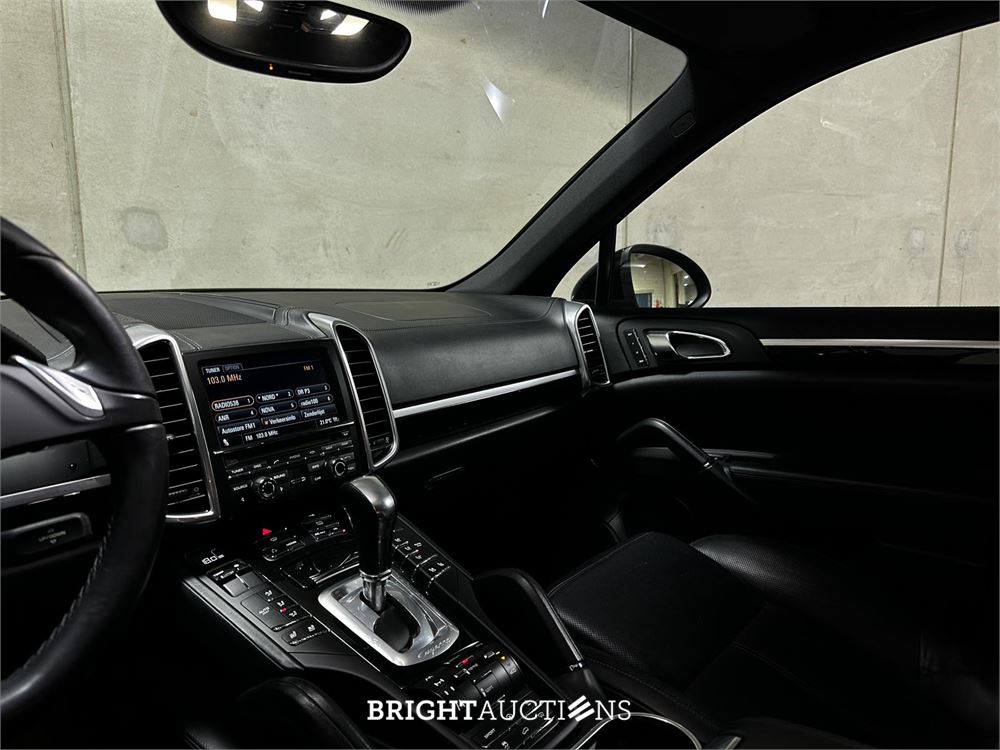 Porsche Cayenne S 4.8 V8 400pk 2011, HFZ-55-K