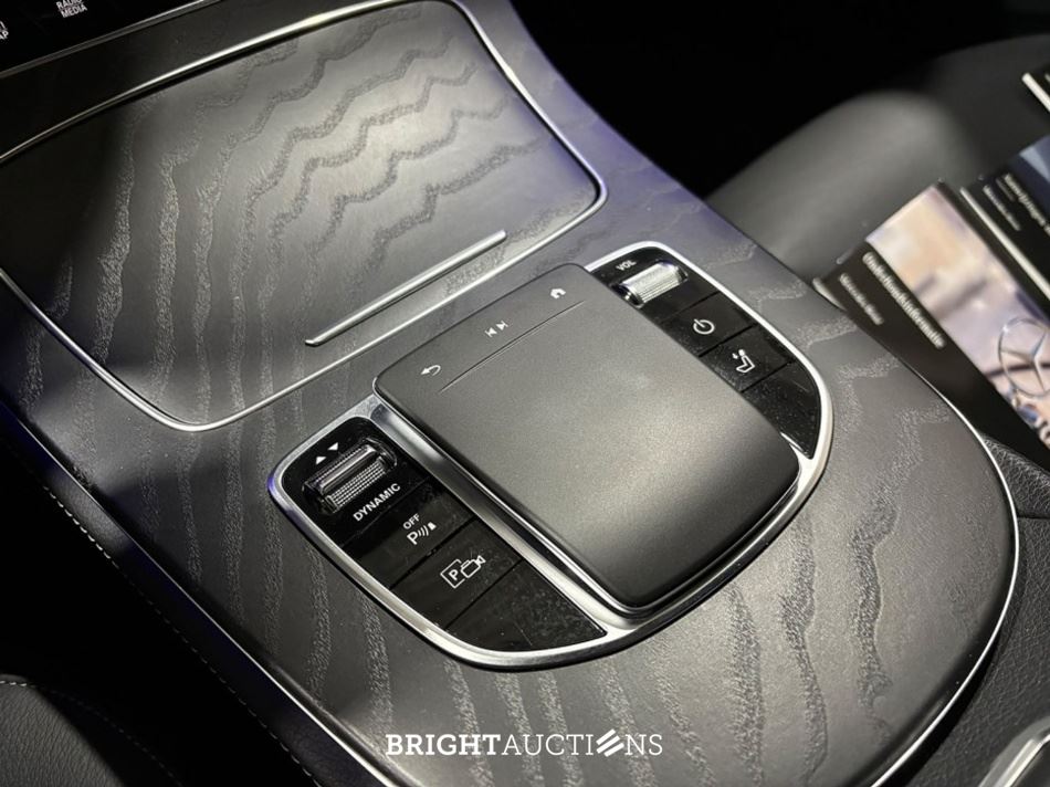 Mercedes-Benz e 300 e E-Klasse Estat AMG Line 333pk 2023 (Origineel-NL) E-klasse, T-538-VD