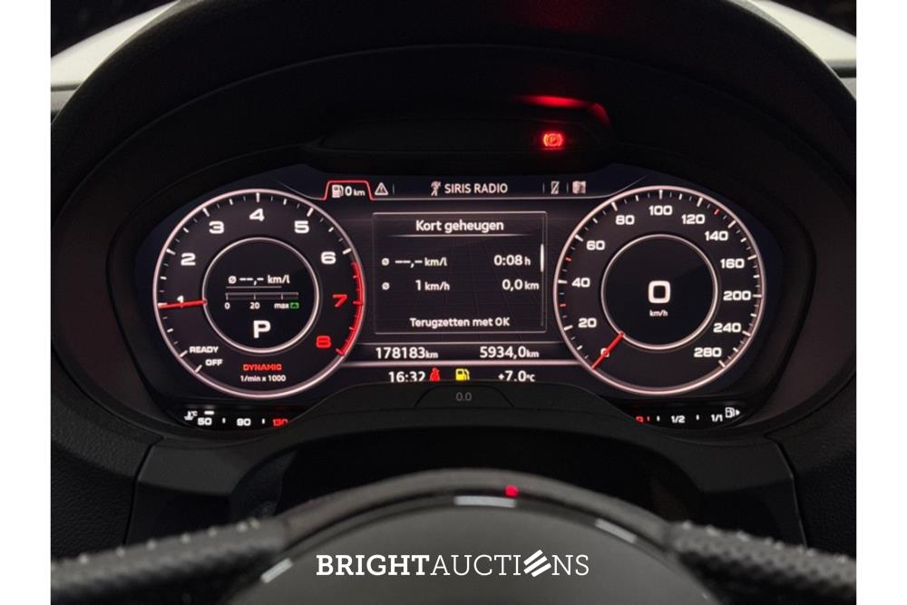 Audi A3 Limousine 35 CoD Advance Sport TFSI 149pk 2019 (Origineel-NL), ZL-485-D