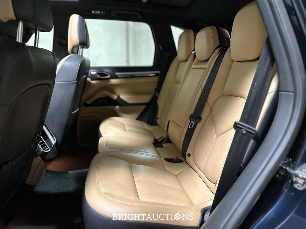 Porsche Cayenne 3.0 V6 S E-Hybrid 416pk 2014 (Origineel-NL), 1-ZDG-21