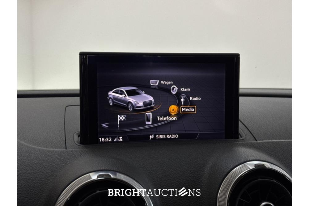 Audi A3 Limousine 35 CoD Advance Sport TFSI 149pk 2019 (Origineel-NL), ZL-485-D