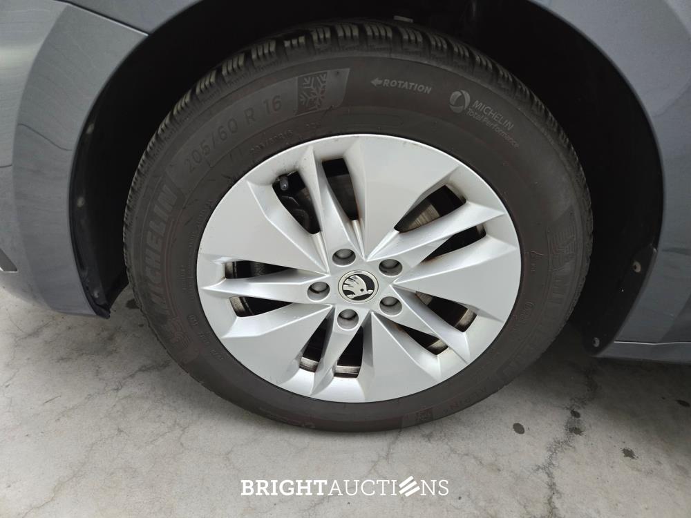 Skoda Octavia Combi Business Edition 1.0 TSI 110pk 2021 (Origineel-NL), L-224-BV