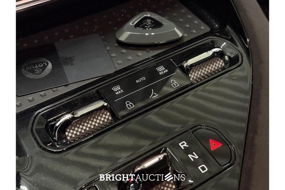 Lotus Eletre EDS 450 4WD 112 kWh 612pk 2023 (Origineel-NL), X-319-JJ