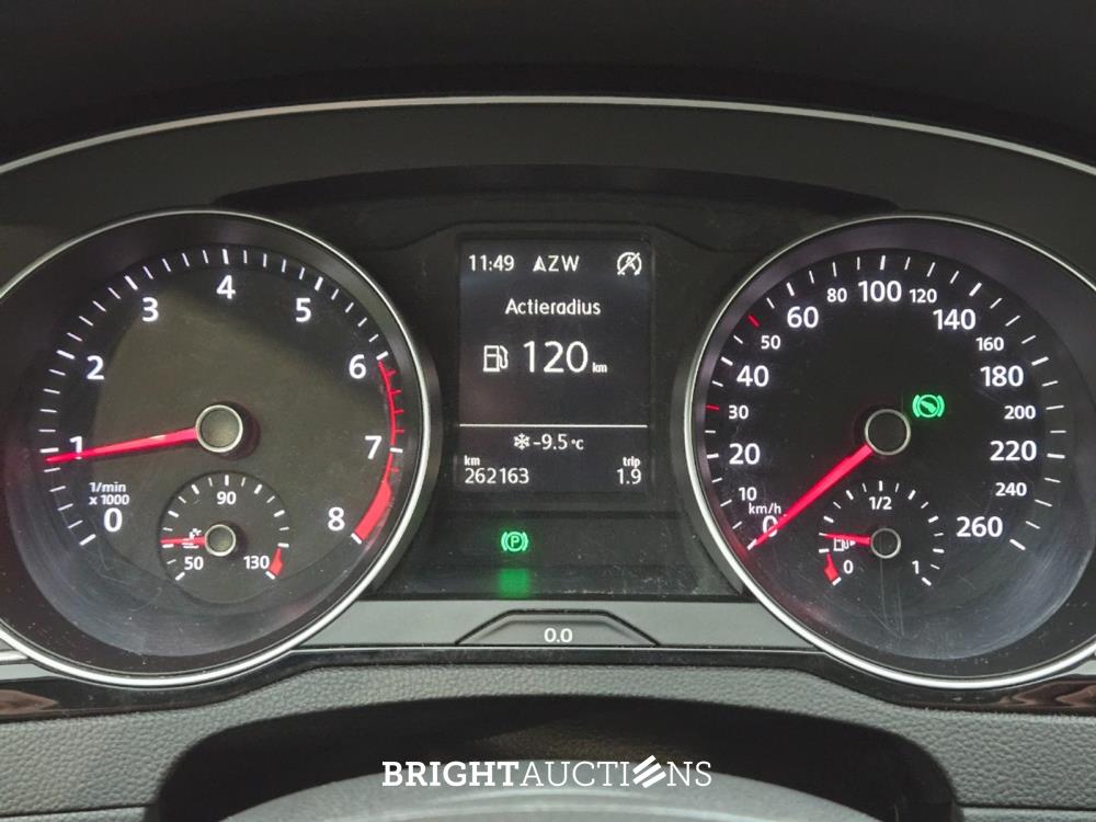 Volkswagen Passat Variant ACT Connected Series 1.4 TSI 150pk 2016 (Origineel-NL), JJ-820-G
