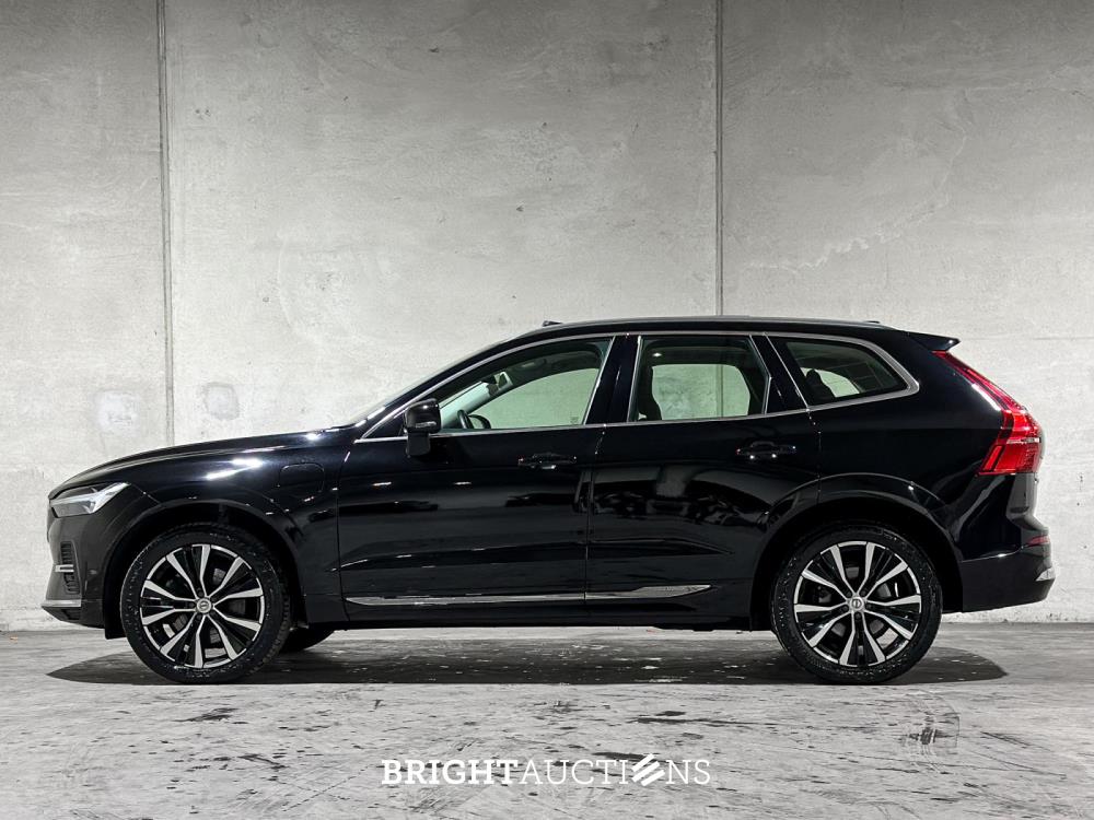 Volvo XC60 2.0 T6 Plug-in hybrid AWD Core Bright 253pk 2027 (Origineel-NL+1e eigenaar), S-190-RP