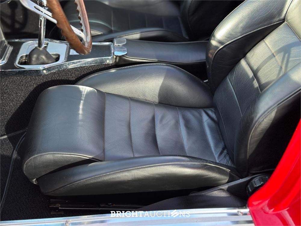 Chevrolet Corvette C2 Sting Ray  Convertible 5.7 V8 (1965), DL-45-58