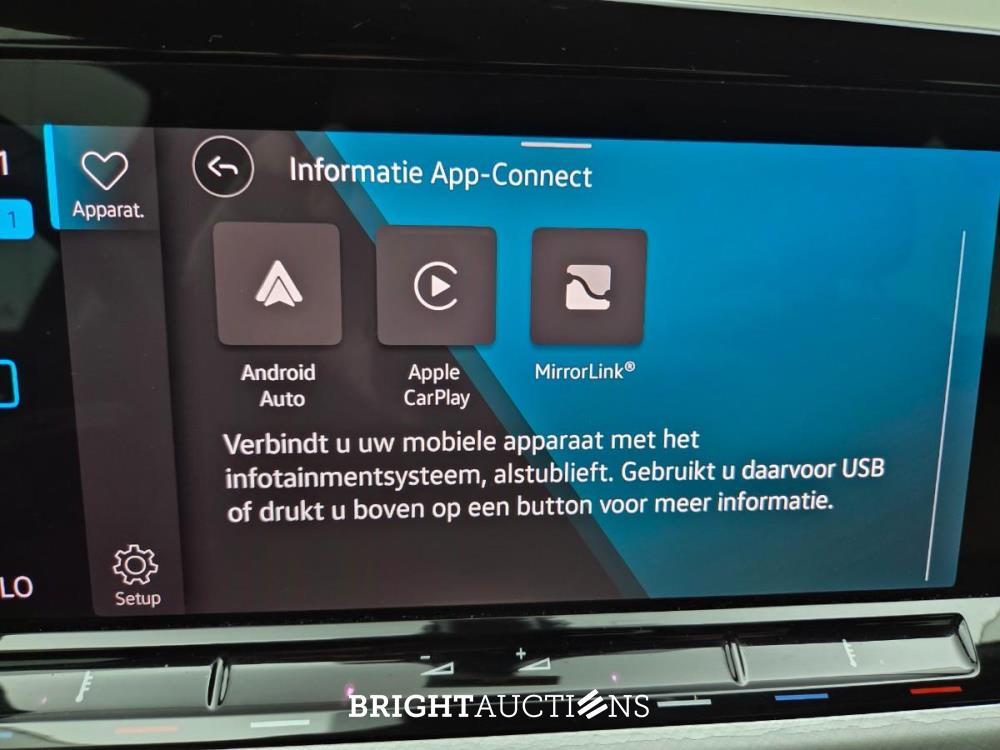 Volkswagen Golf 1.0 eTSI Life 110 pk 2021, L-219-ZT