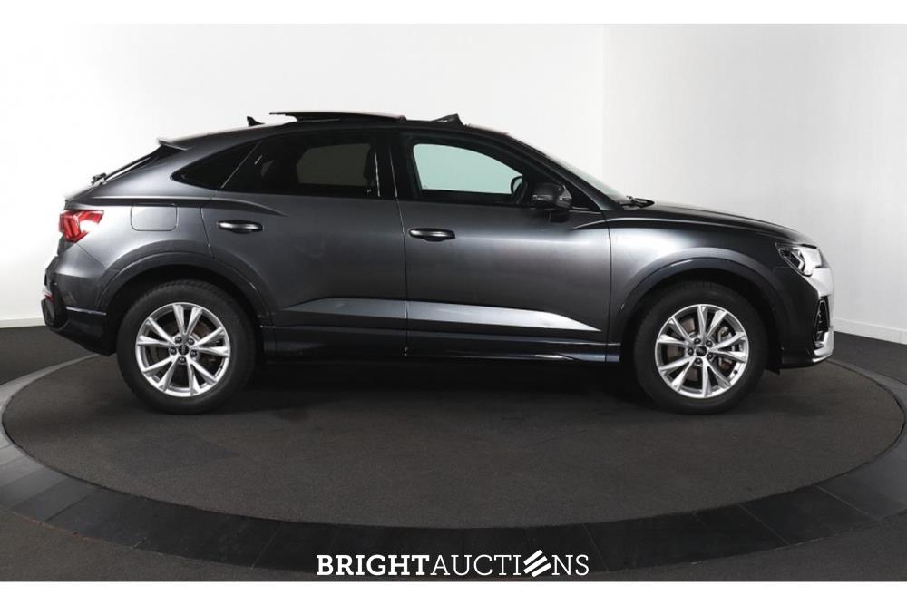 Audi Q3 45 e S Edition TFSI 266pk 2022 (Origineel-NL), P-122-PB