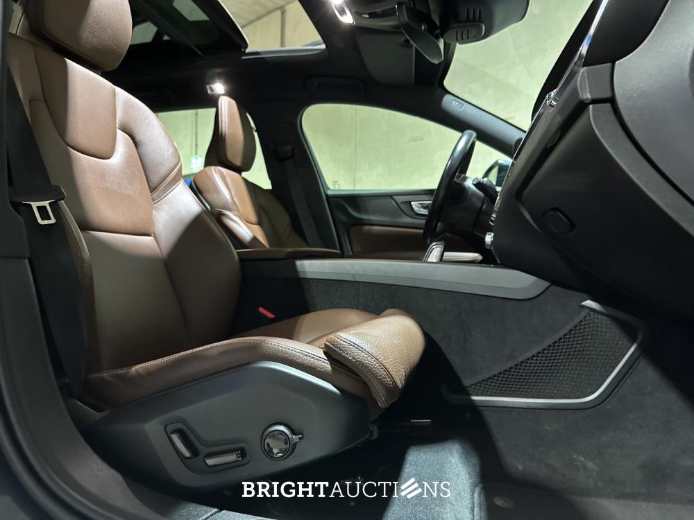 Volvo V60 Cross country Soft Hybride 2.0 B5 AWD pro 261pk 2020 (Origineel-NL), J-188-VT