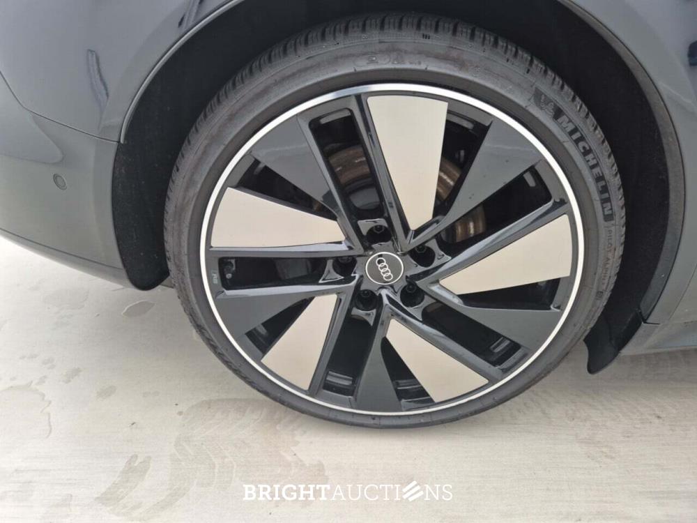 Audi e-tron GT GT 93 kWh 476pk 2023 (Origineel-NL), X-159-JX