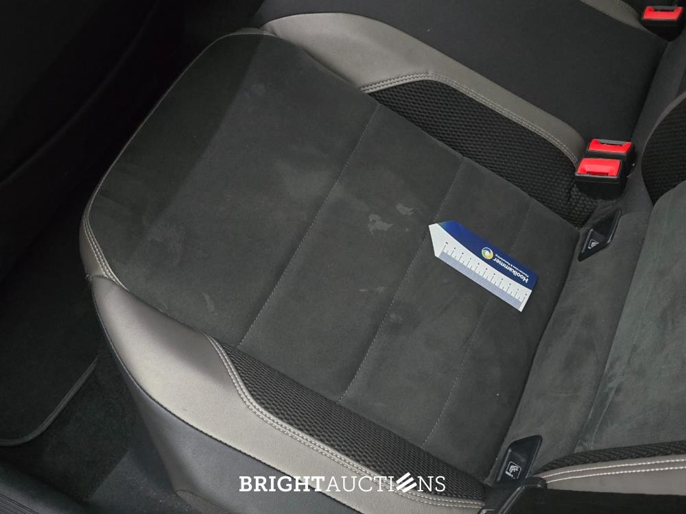 Volkswagen Polo GTI 2.0 TSI 200pk 2018, GGG-67-L