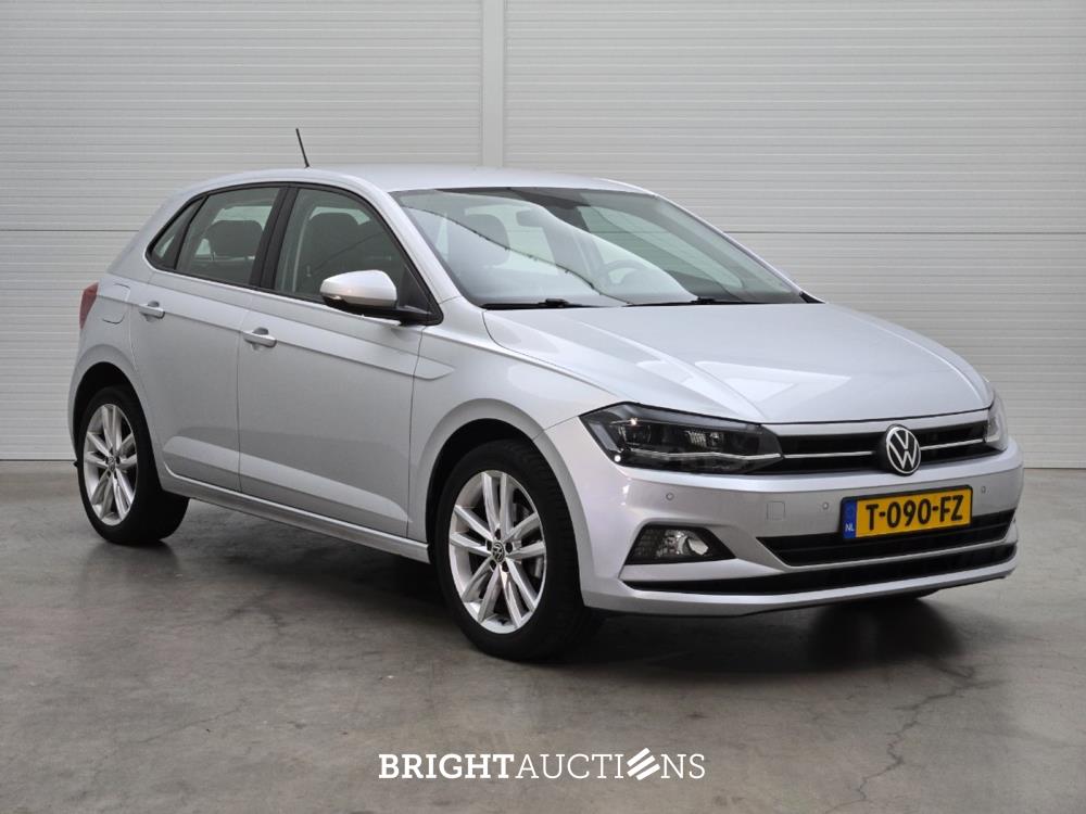 Volkswagen Polo Highline Business R 1.0 TSI 110pk 2021, T-090-FZ