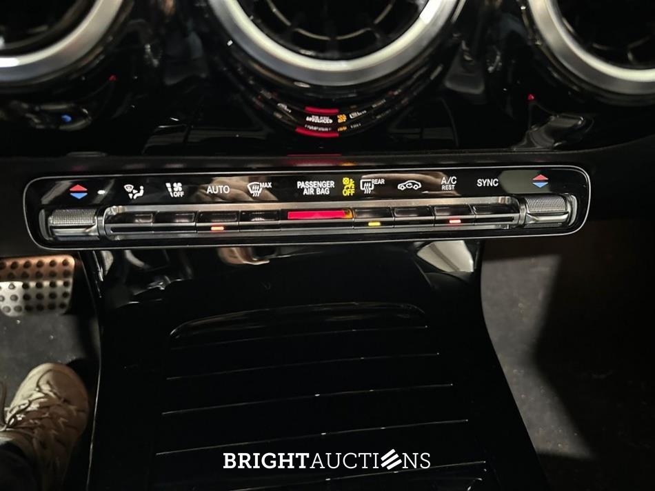 Mercedes-Benz A200 Business Solution AMG 163pk 2019 (Origineel-NL) A-Klasse, XH-436-L