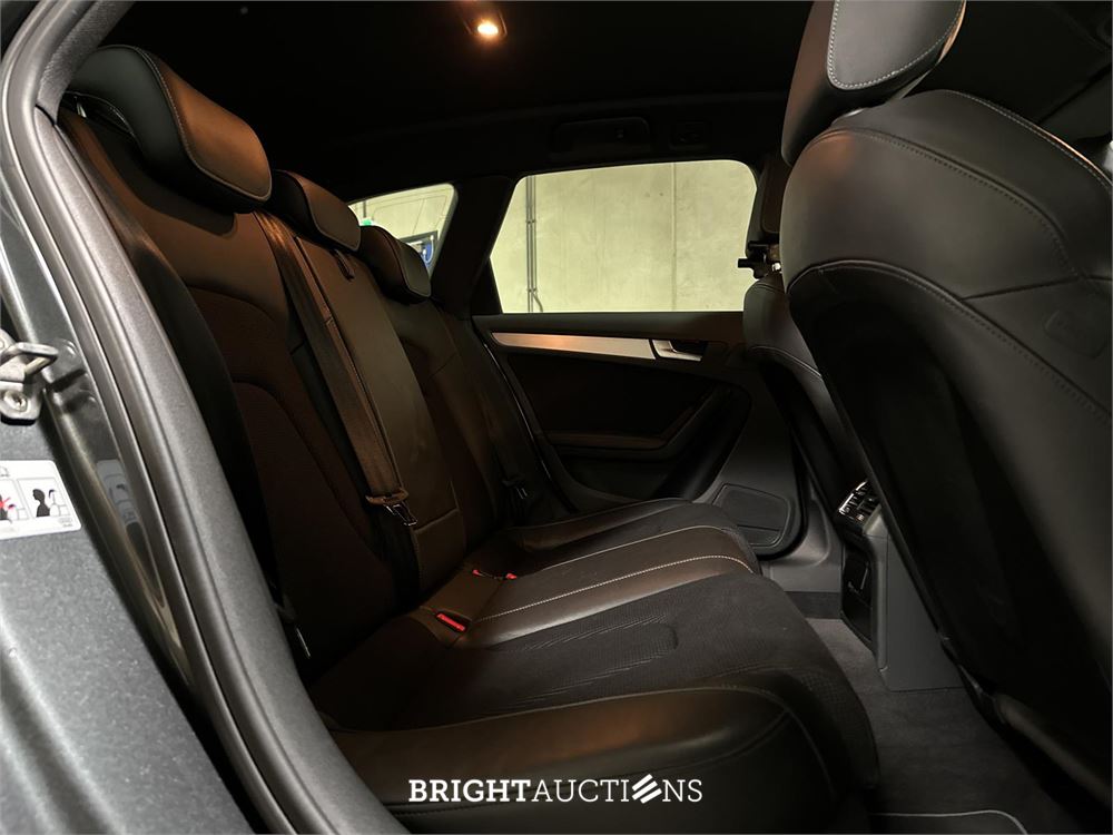 Audi A4 Avant 1.8 TFSI S Edition 120pk 2013 (Origineel-NL), 26-ZRP-1