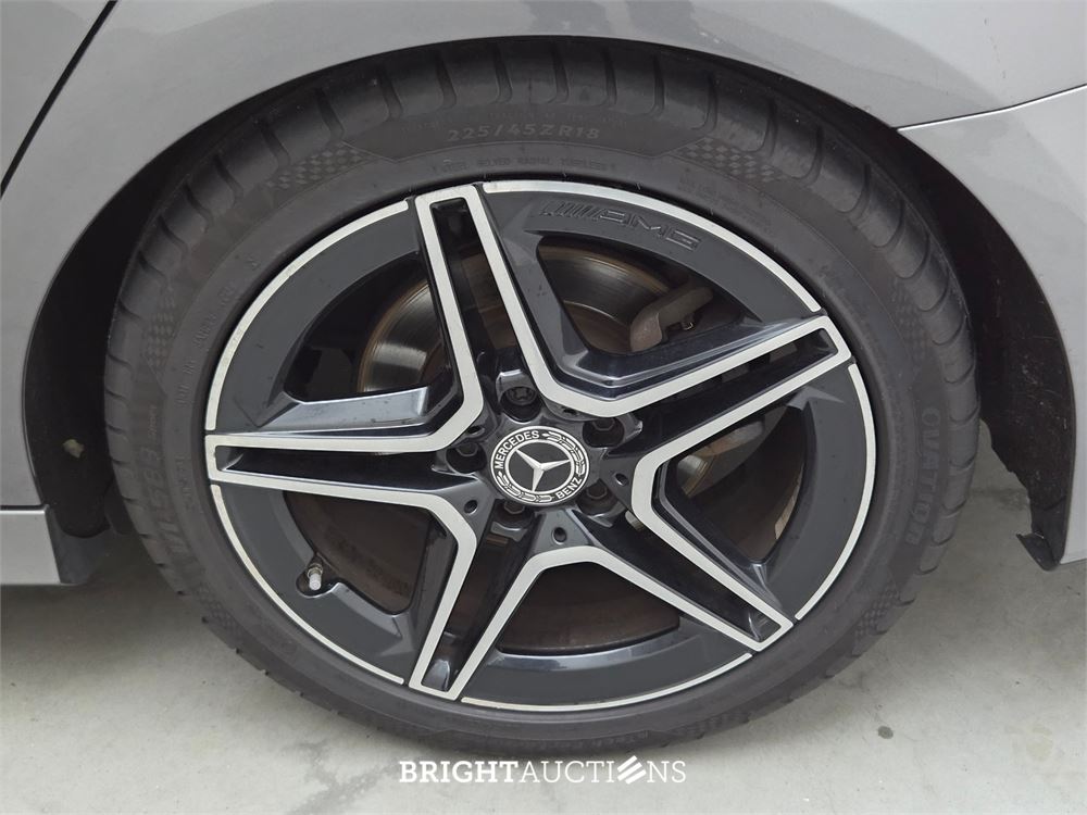 Mercedes-Benz A200 Launch Edition Premium 163pk 2019 (Origineel-NL) A-klasse, ZL-208-H