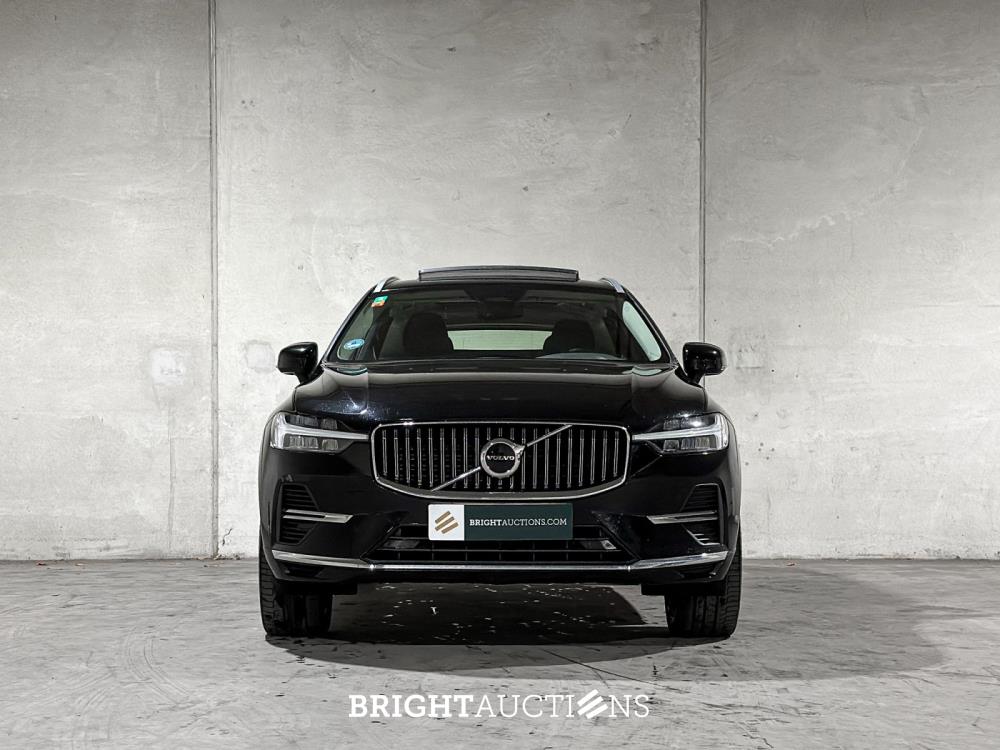 Volvo XC60 2.0 T6 Plug-in hybrid AWD Core Bright 253pk 2027 (Origineel-NL+1e eigenaar), S-190-RP