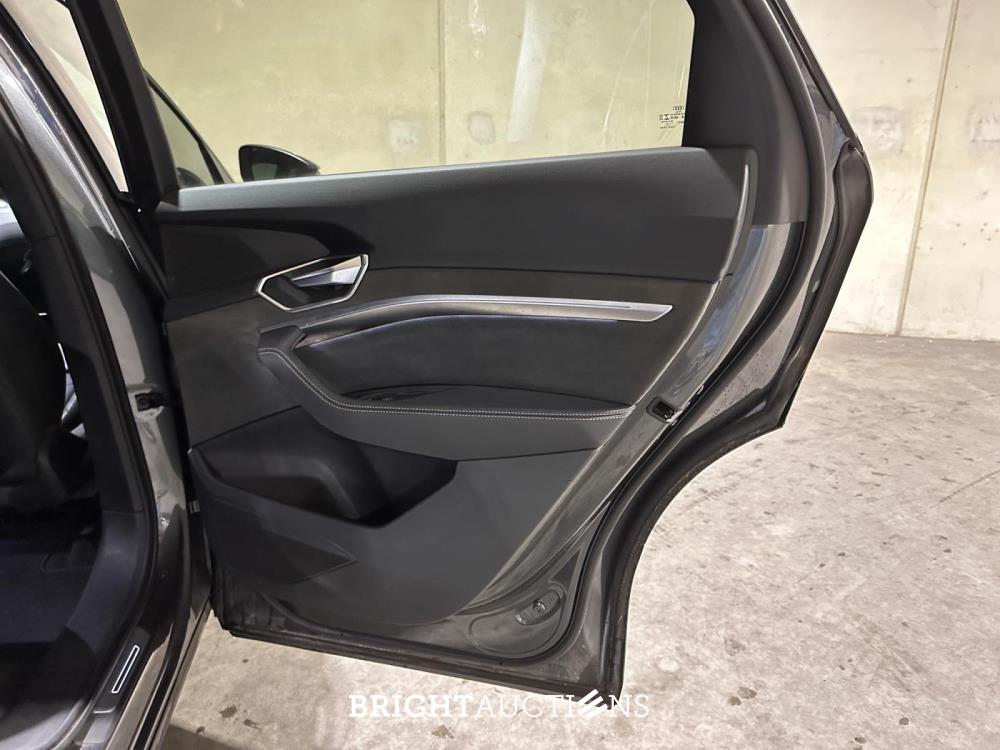 Audi e-tron 55 Quattro S Edition 95 kWh 408pk 2022 (Origineel-NL+1e eigenaar), R-708-BR