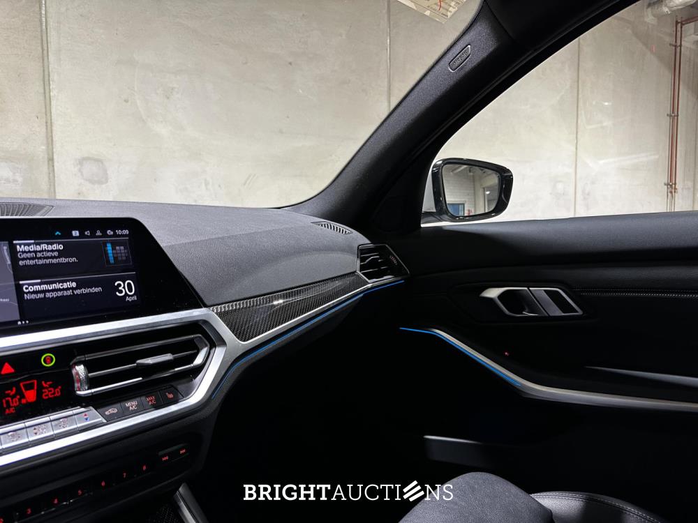 BMW 320e Touring Business Edition Plus M-Sport 204pk 2022 (Origineel-NL + 1e Eigenaar) 3-Serie G21, P-991-JH