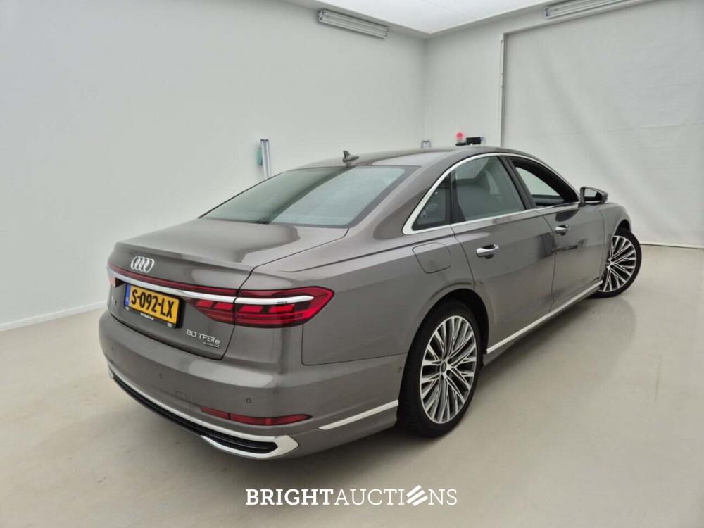 Audi A8 60 E TFSI Quattro 476pk 2023 (Origineel-NL), S-092-LX