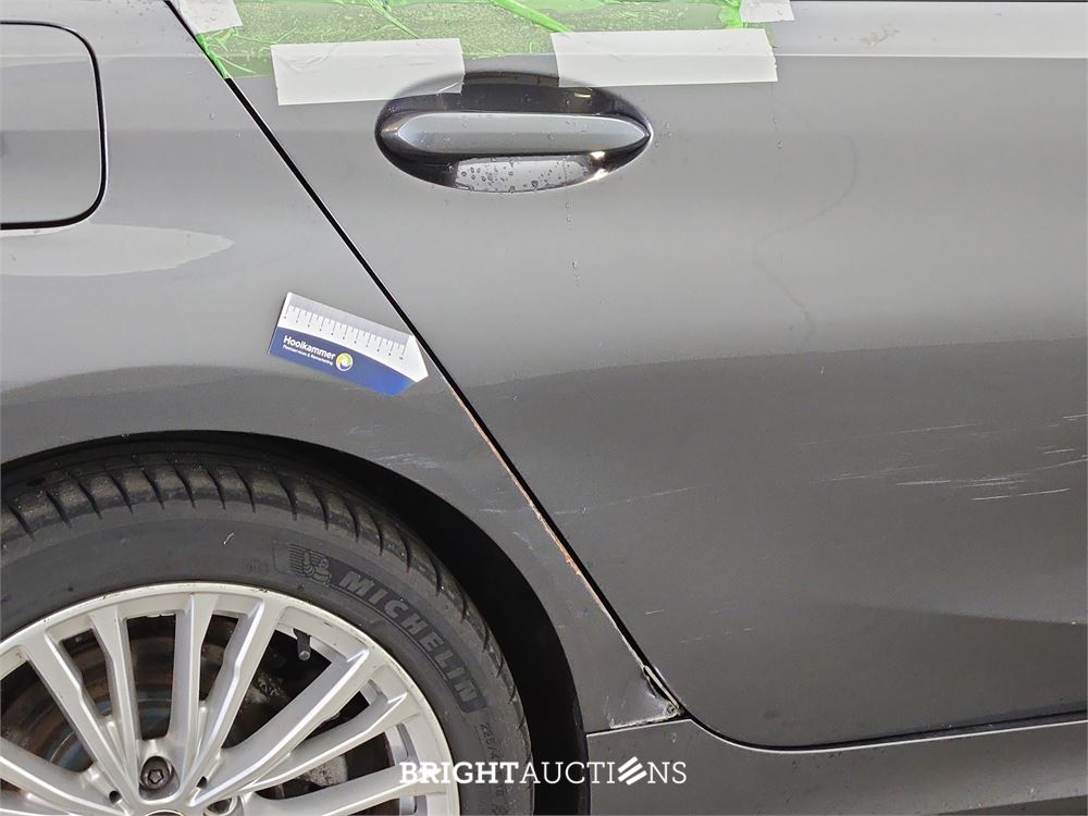 BMW 320i 3-serie Executive Edition 184pk 2019 (Origineel-NL) 3-Serie, XT-203-T