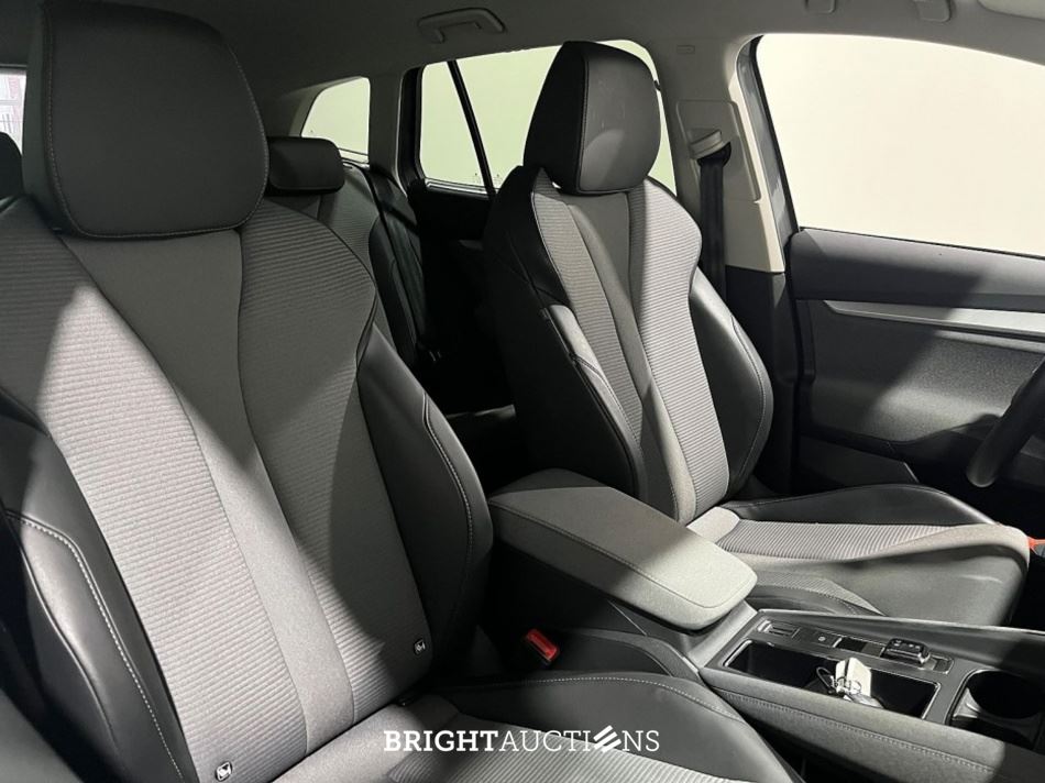 Škoda Enyaq 60 Business Edition 179pk 2024 (Origineel-NL), Z-104-PX