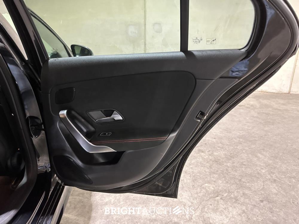 Mercedes-Benz A220 Premium Plus A-klasse 190pk 2019, T-192-LD