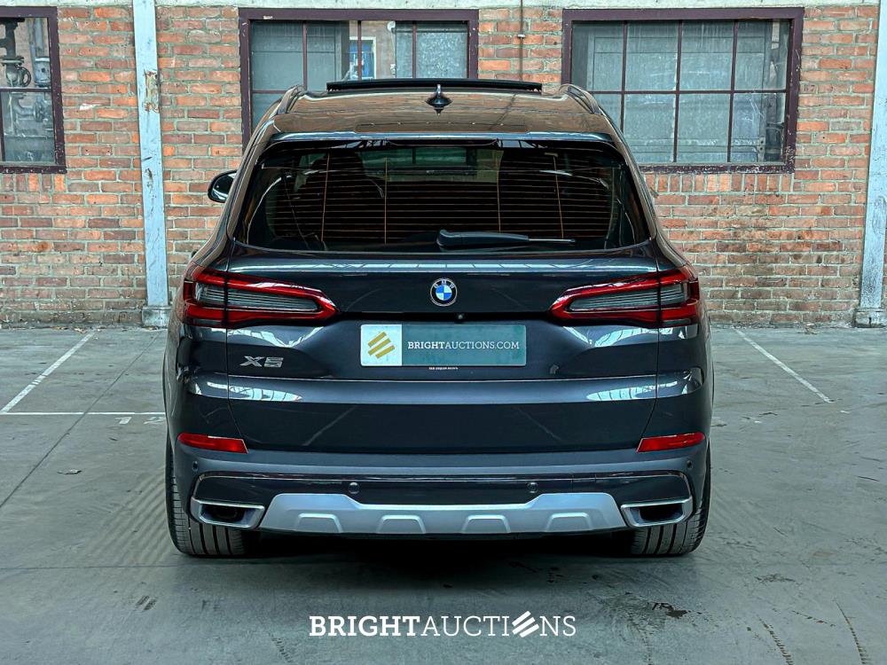 BMW X5 xDrive30d High Executive 265pk 2019, J-714-TF