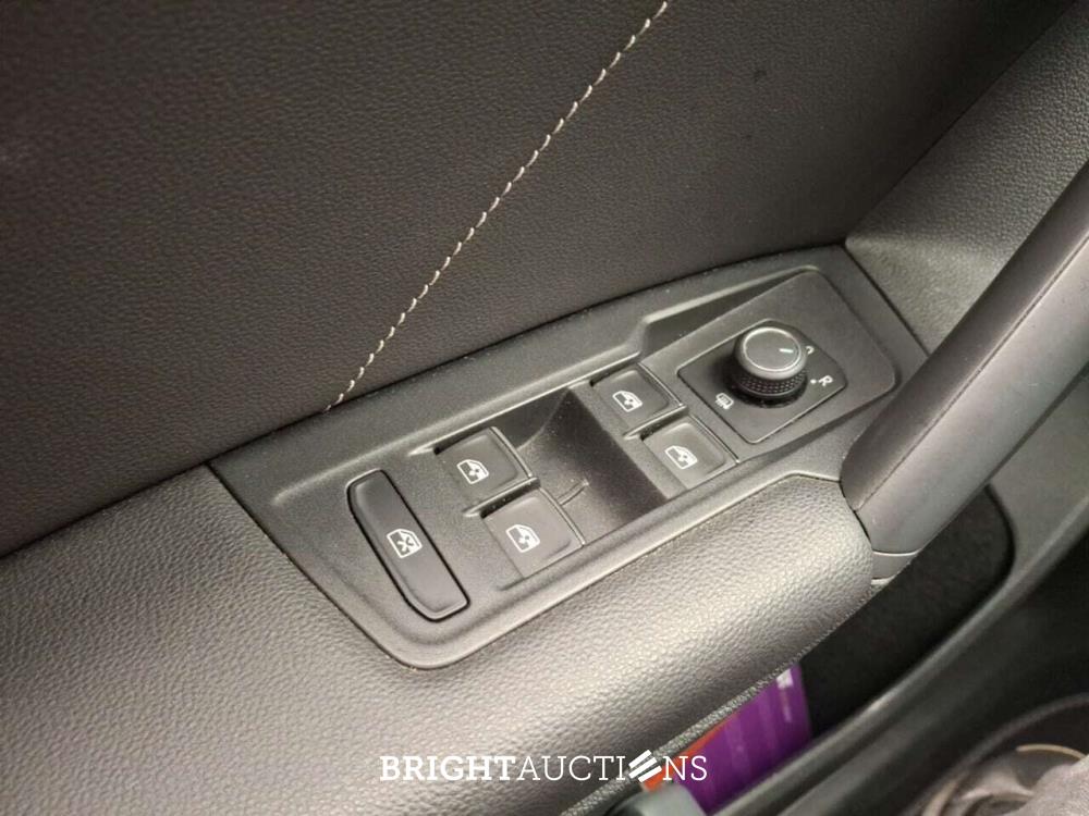 Volkswagen Tiguan R-Line 1.5 TSI 150pk 2021 (Origineel-NL), K-340-VD